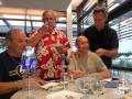 Le boss et les trois modos....Pas une goutte d'alcool!