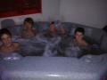 Les gar&ccedil;ons dans le jacuzi