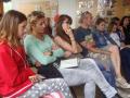 Le public est attentif.