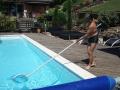 Li missiou li nitoie tri bien li piscine...