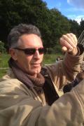 "Viens Poupoule te poser sur ma main !"