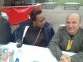 A propos de groupies... Et si on ouvrait un dossier ? Admirez au passage, le regard de faux derche...