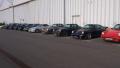 c'est d'un commun, toutes ces porsche... Au moins, on remarque la magnifique allemande qui trone au milieu 
