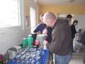 Doudi pr&eacute;f&egrave;re s'occuper des bouteilles