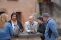 En grande discussion