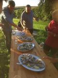 Le niveau culinaire des s&eacute;jours progresse d'ann&eacute;e en ann&eacute;e. On d&eacute;couvre ici l'une des sp&eacute;cialit&eacute;s du Cantal : les hu&icirc;tres. Merci Dominique et Patrick ! 
