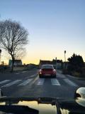 Cocher lugubre et volage, ramenez moi...
