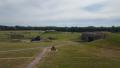 Batterie de Merville : 700 anglais parachut&eacute;s ... 150 atteignent la batterie, seulement 75 en repartiront apr&egrave;s la prise de la batterie, 2h avant le d&eacute;but du d&eacute;barquement sur les plages ! 