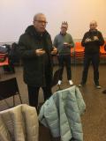 ... et d'&eacute;couter le maire de Changis, ici en compagnie d'un roi et d'un pr&eacute;sident. M. Jean-Paul Susini nous explique que sa belle commune a trois fiert&eacute;s : le squelette d'un mammouth datant de 500 000 ans a &eacute;t&eacute; retrouv&eacute; dans une carri&egrave;re, Alain Delon y a v&eacute;cu (&agrave; Changis, pas dans la carri&egrave;re), tout comme un sp&eacute;cimen tr&egrave;s rare de St&eacute;phanosaure corsicatum g&eacute;antibus. 
