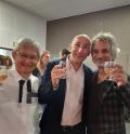 Ap&eacute;ro en tenue . La question reste ne suspens : Quid de notre individu .