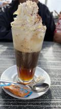 Je rectifie c&rsquo;&eacute;tait &agrave; Cabourg et non pas &agrave; Cahors un peu de &hellip; du caf&eacute; et chantilly . Merci &agrave; Sebh de lire les l&eacute;gendes !!
