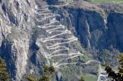 2ème journée des Véhicules d'Epoque: les lacets de montvernier !